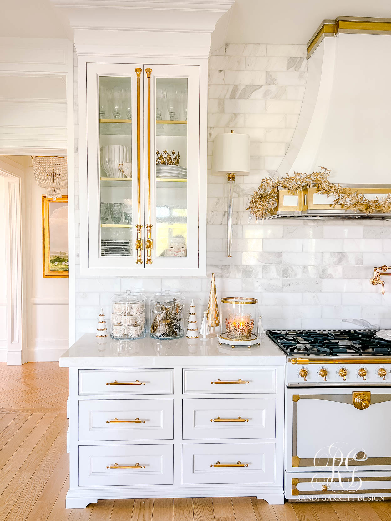 White and Gold Christmas Kitchen