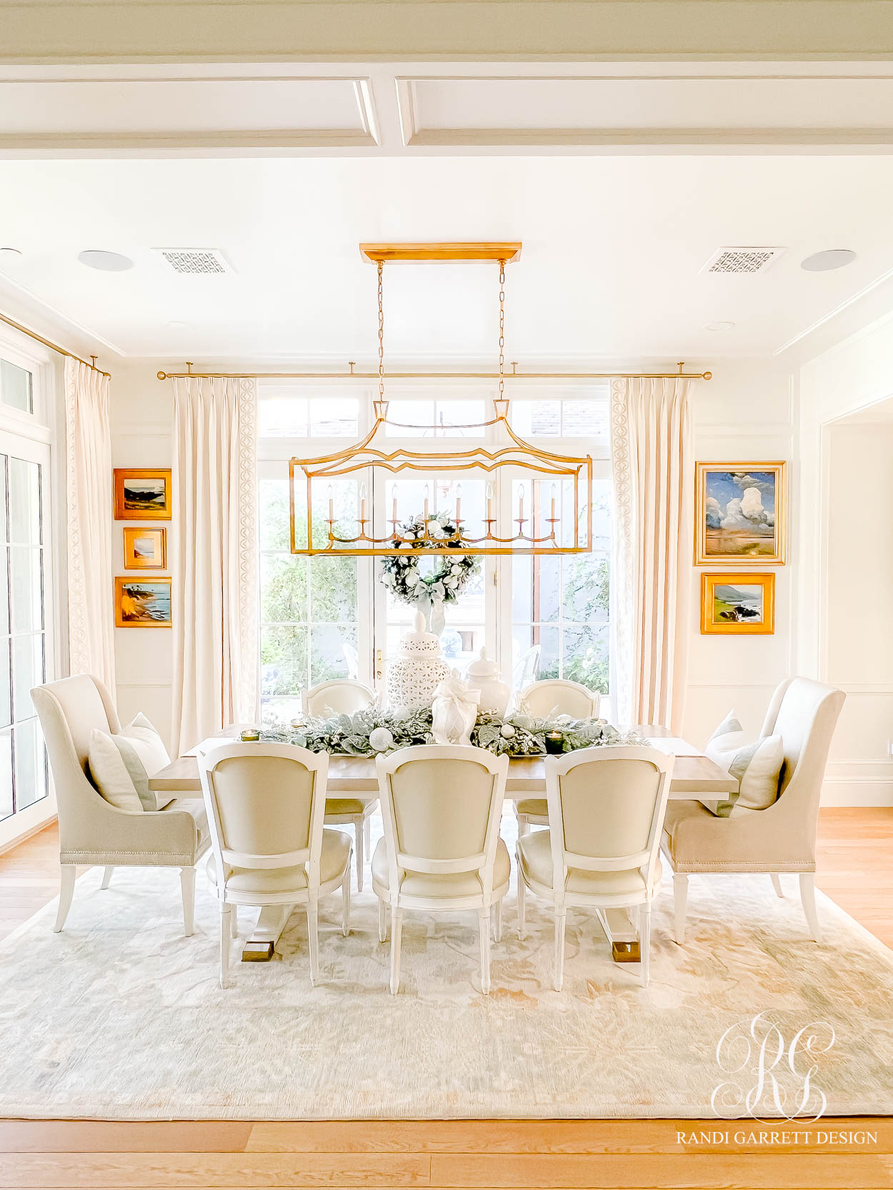 White and Gold Christmas Kitchen