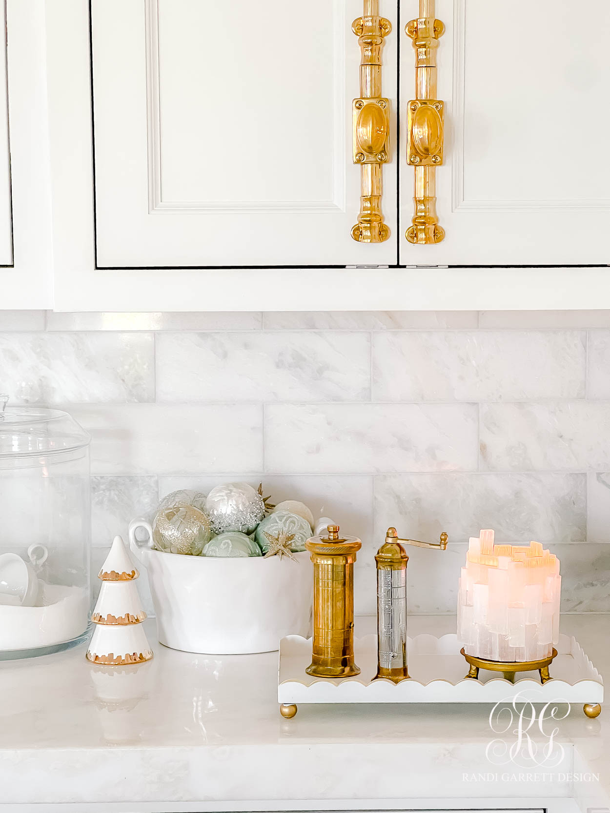 White and Gold Christmas Kitchen