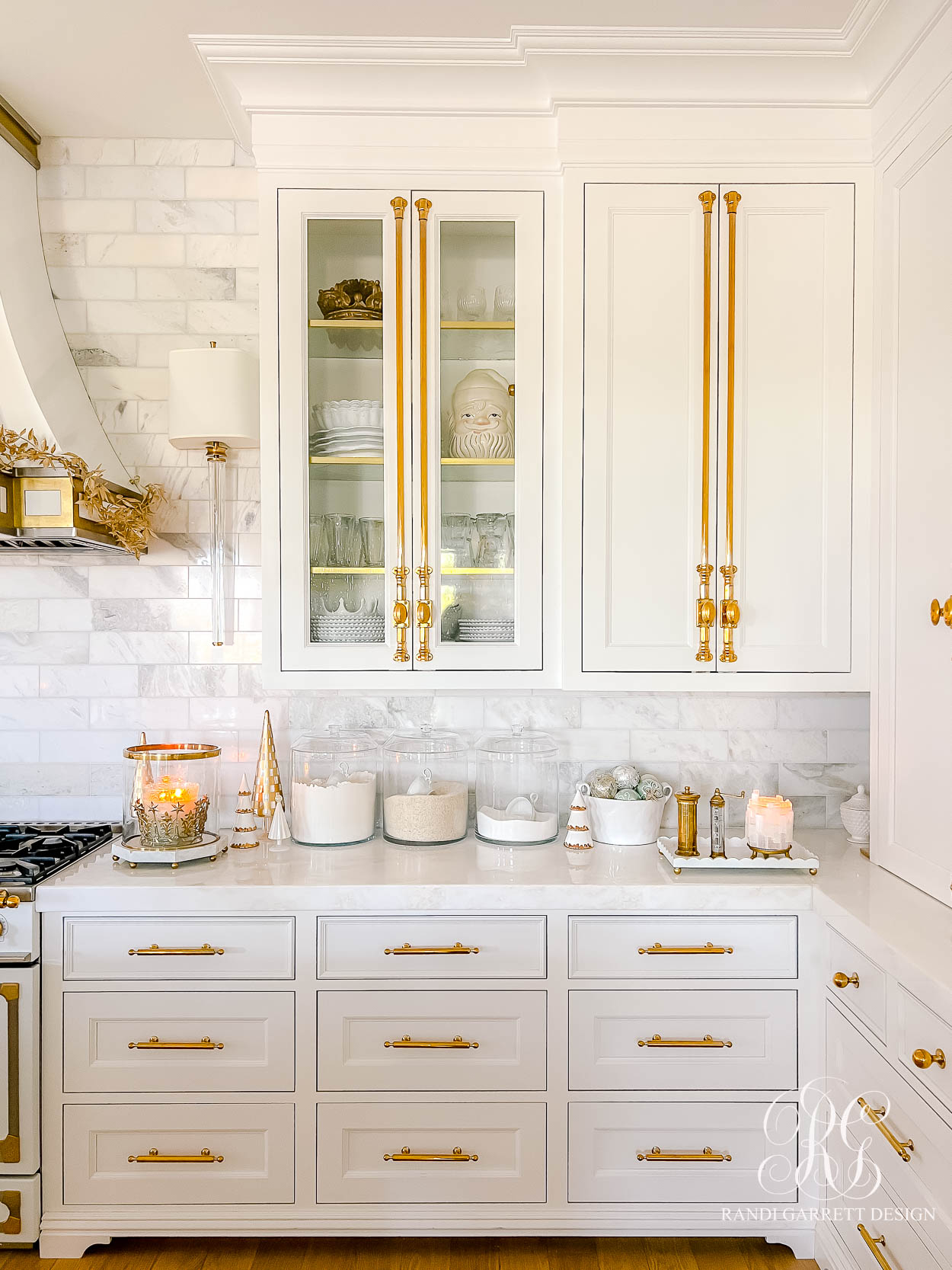 White and Gold Christmas Kitchen