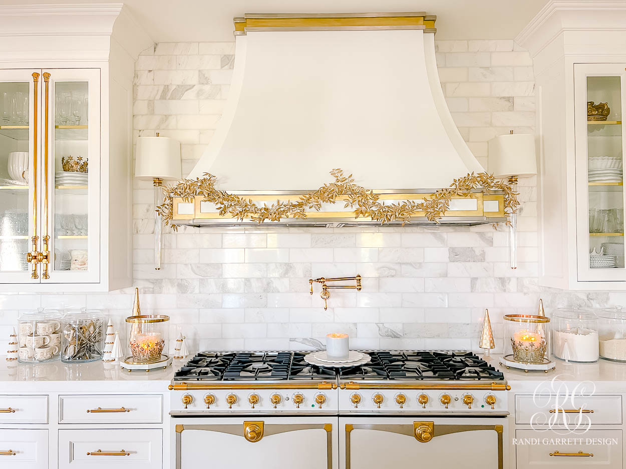 White and Gold Christmas Kitchen