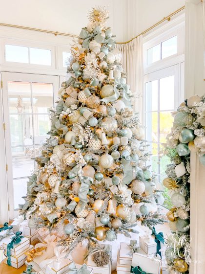 Luxe Christmas Family Room - Randi Garrett Design