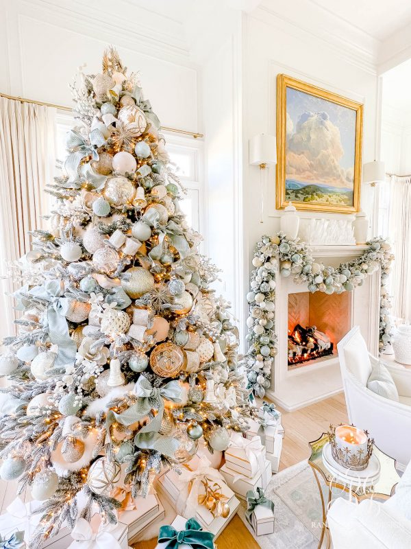 Luxe Christmas Family Room - Randi Garrett Design