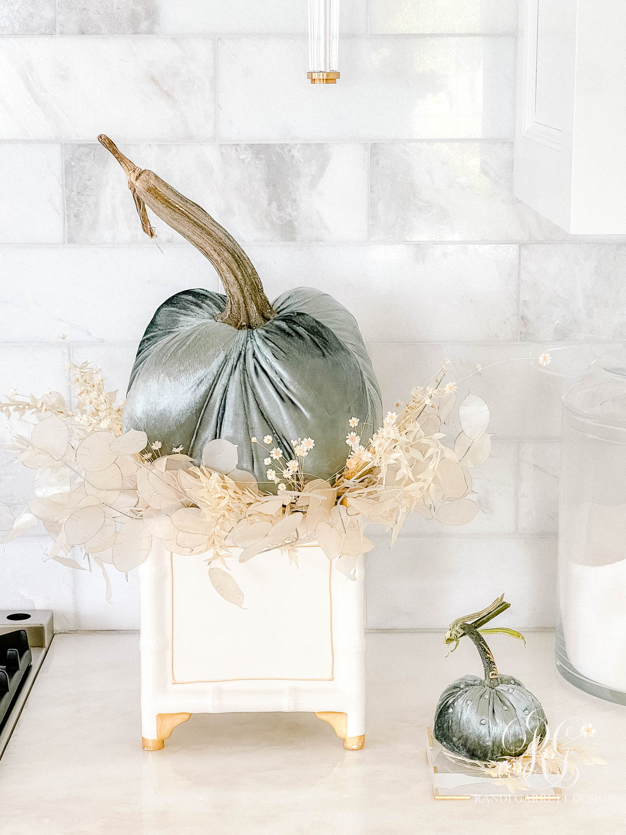 8 Ways to Style Velvet Pumpkins for Fall