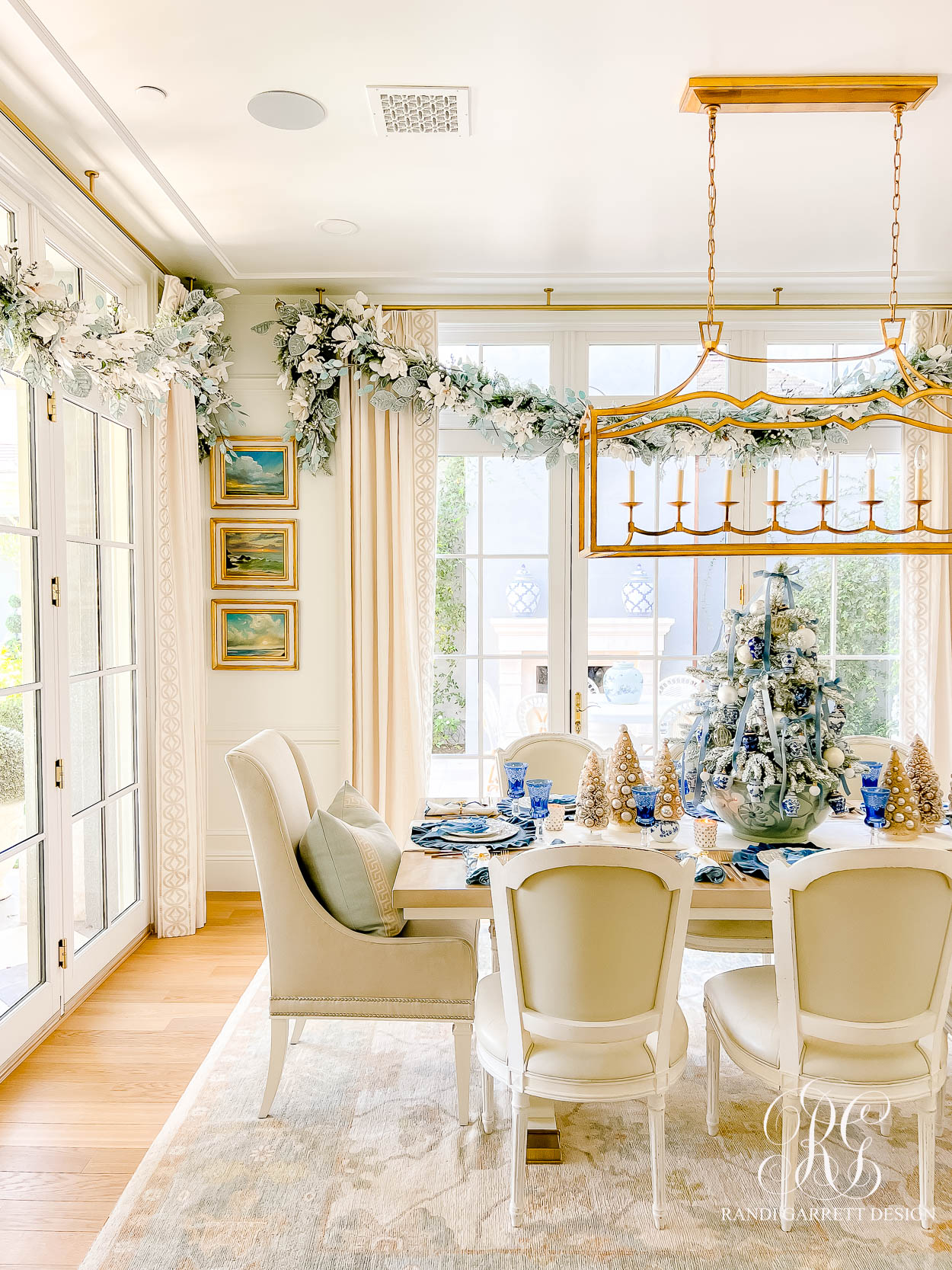 Velvet Bow Christmas Table and Styled Dining Room