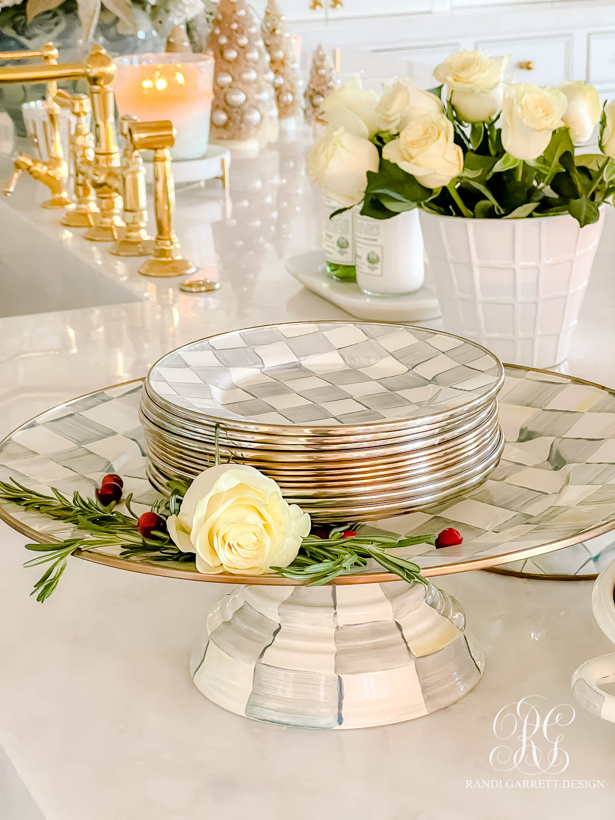 Simple Holiday Entertaining Ideas + Gorgeous Hosting Pieces