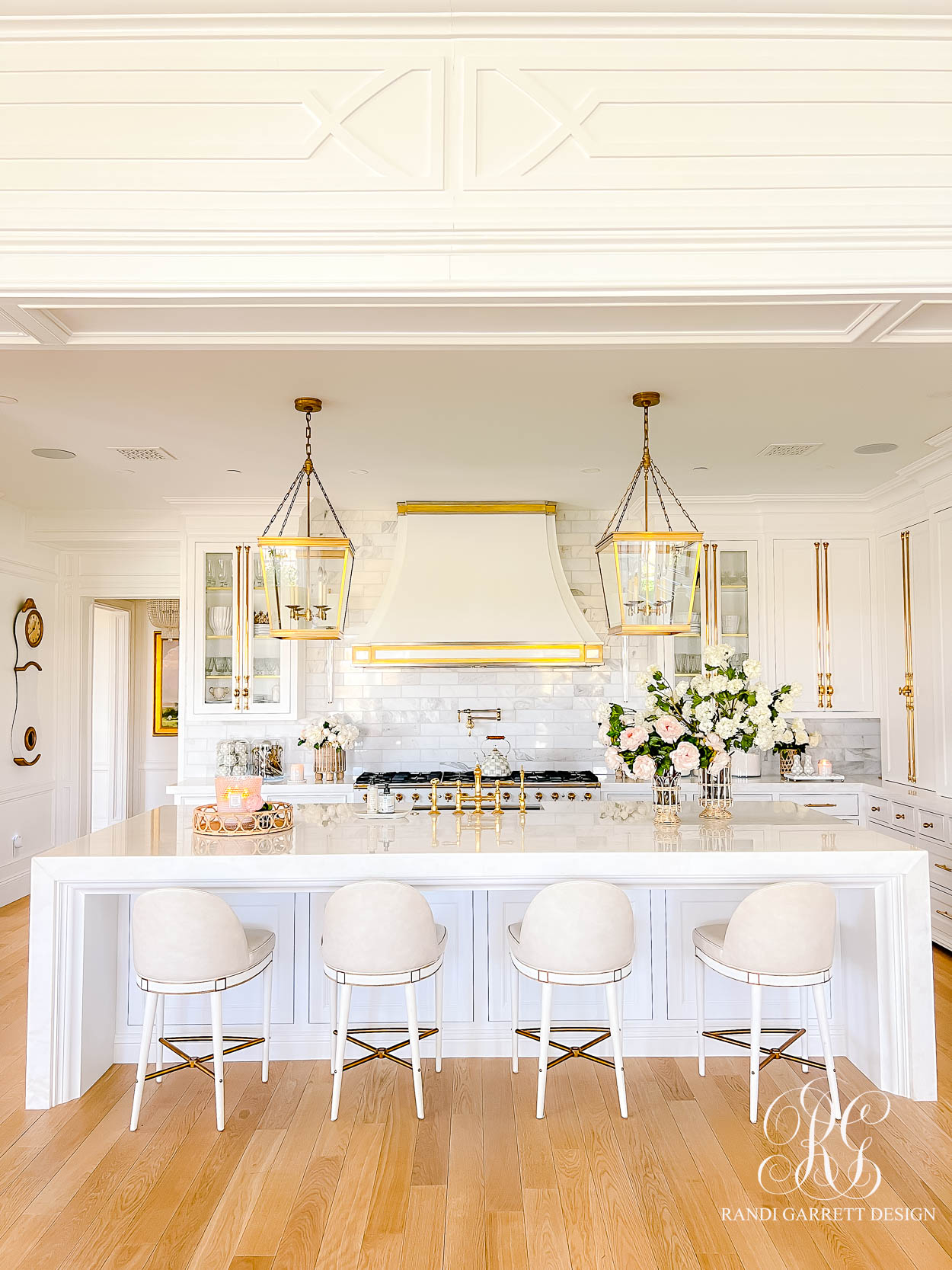 Spring Kitchen Tour - Ideas to Style your Kitchen for Spring