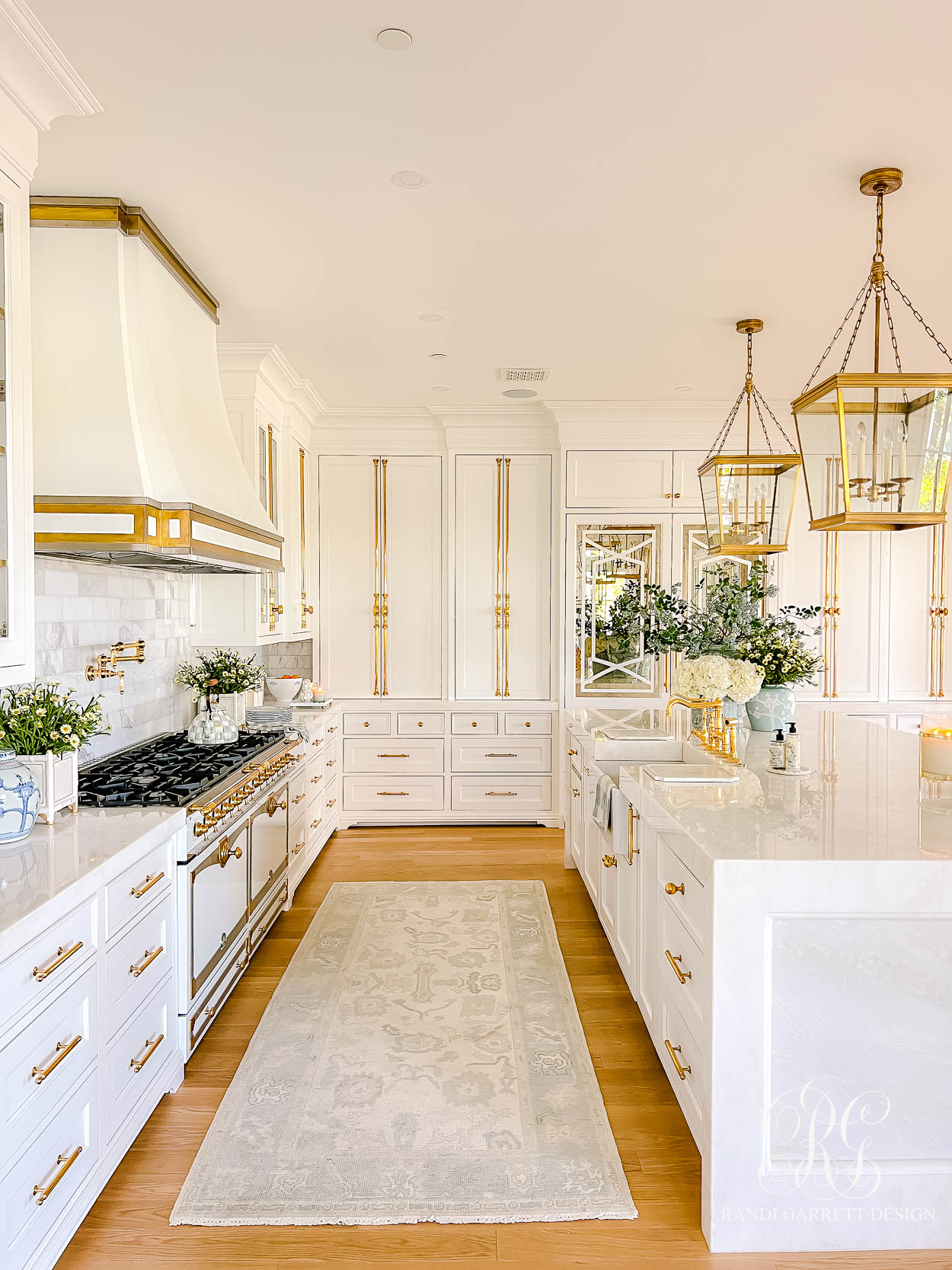 Summer Kitchen Home Tour: Blue & White Whimsy
