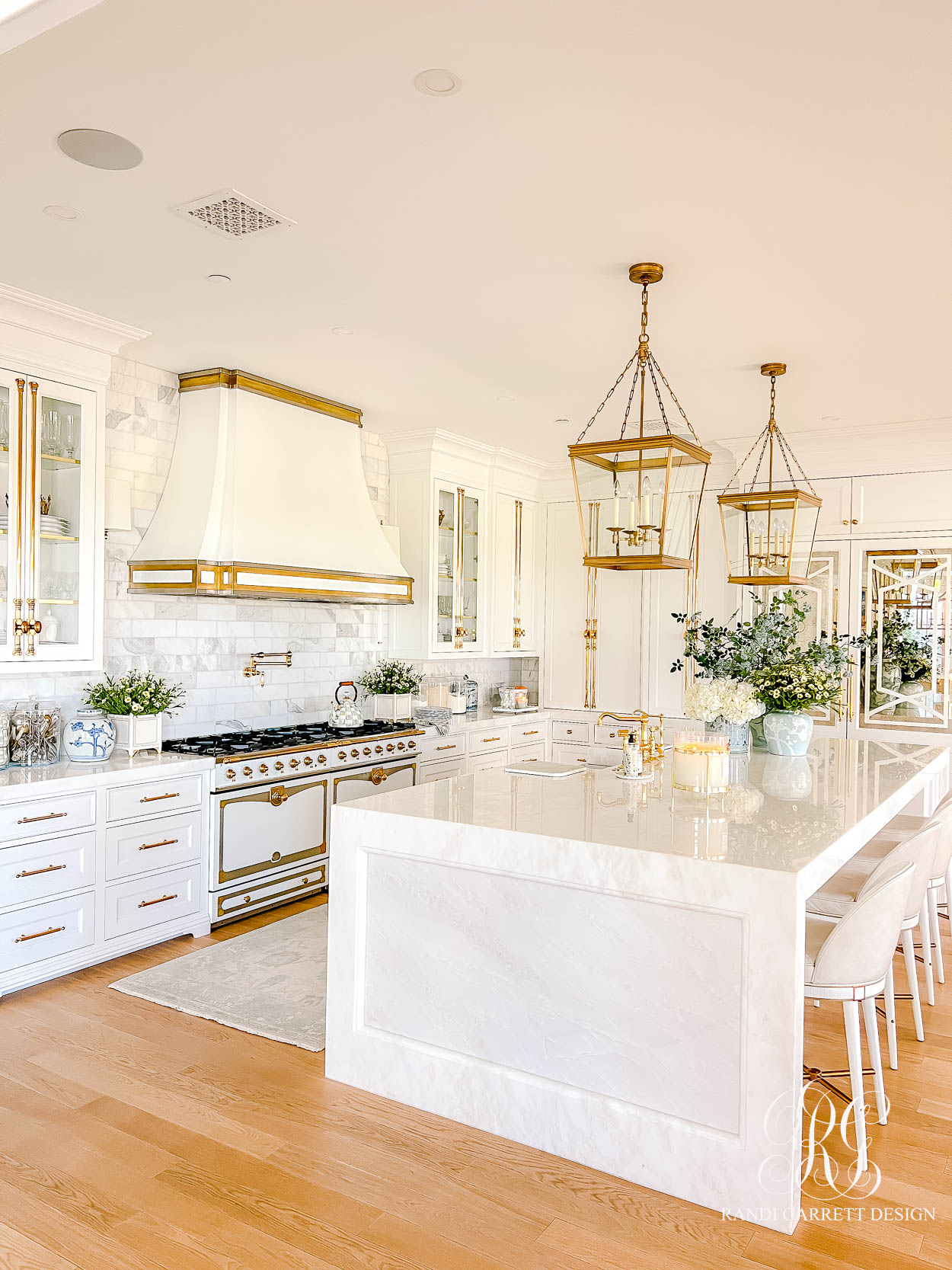 Summer Kitchen Home Tour: Blue & White Whimsy