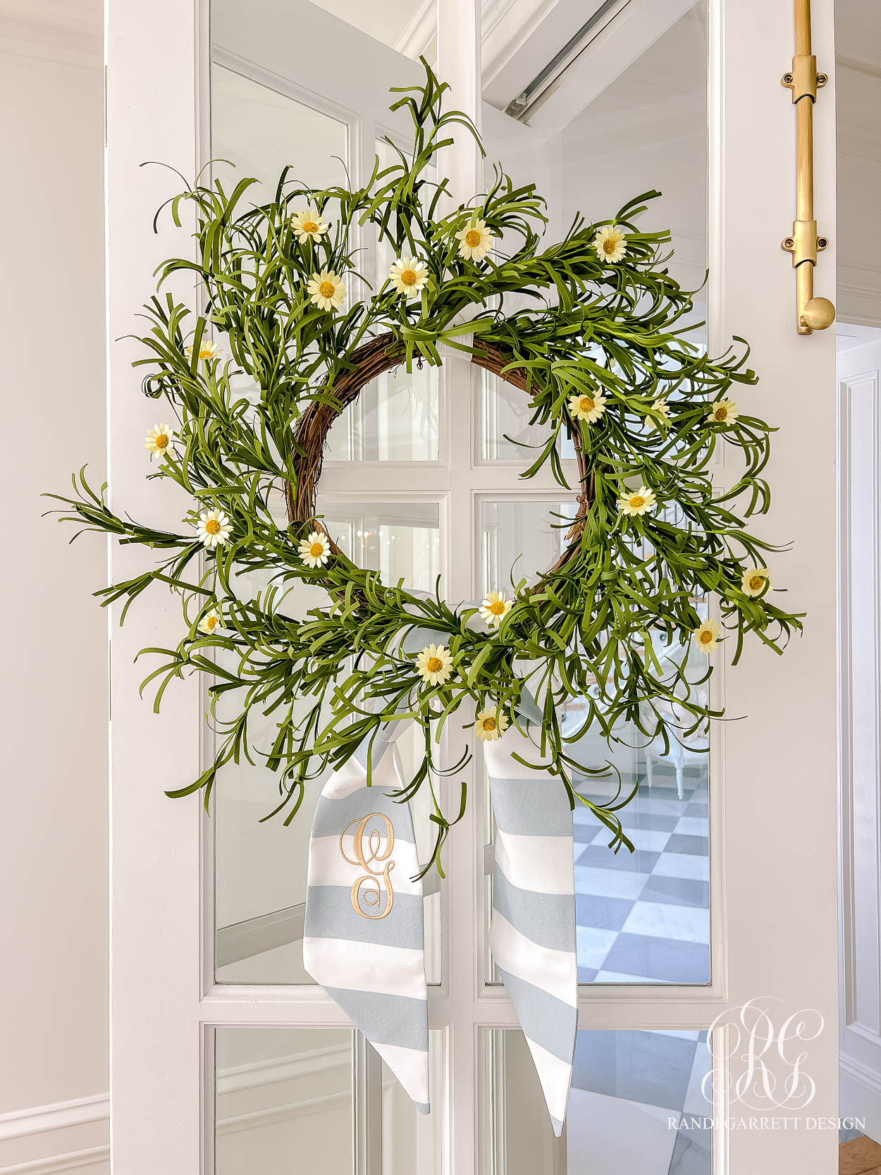 summer daisy wreath monogramed sash