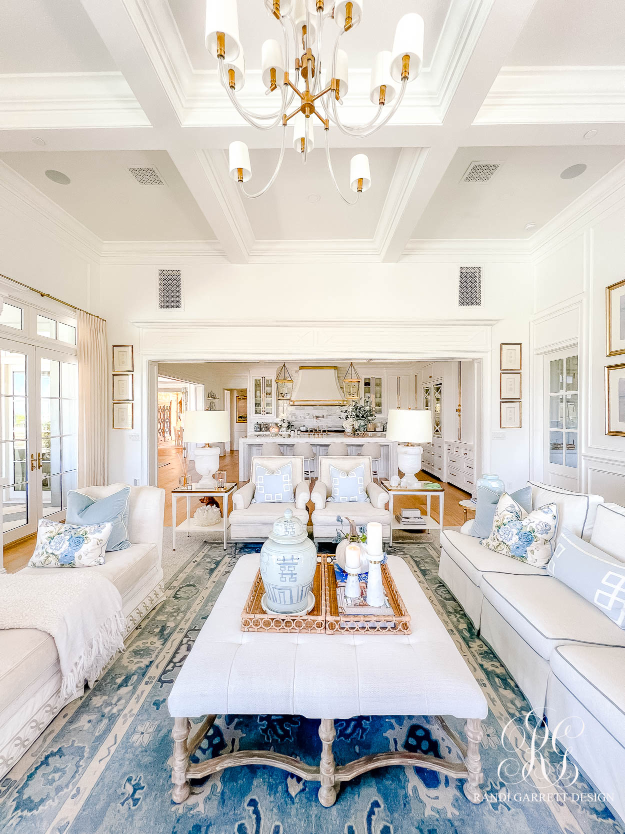 Summer Fades to Fall Family Room Tour fall decor ideas