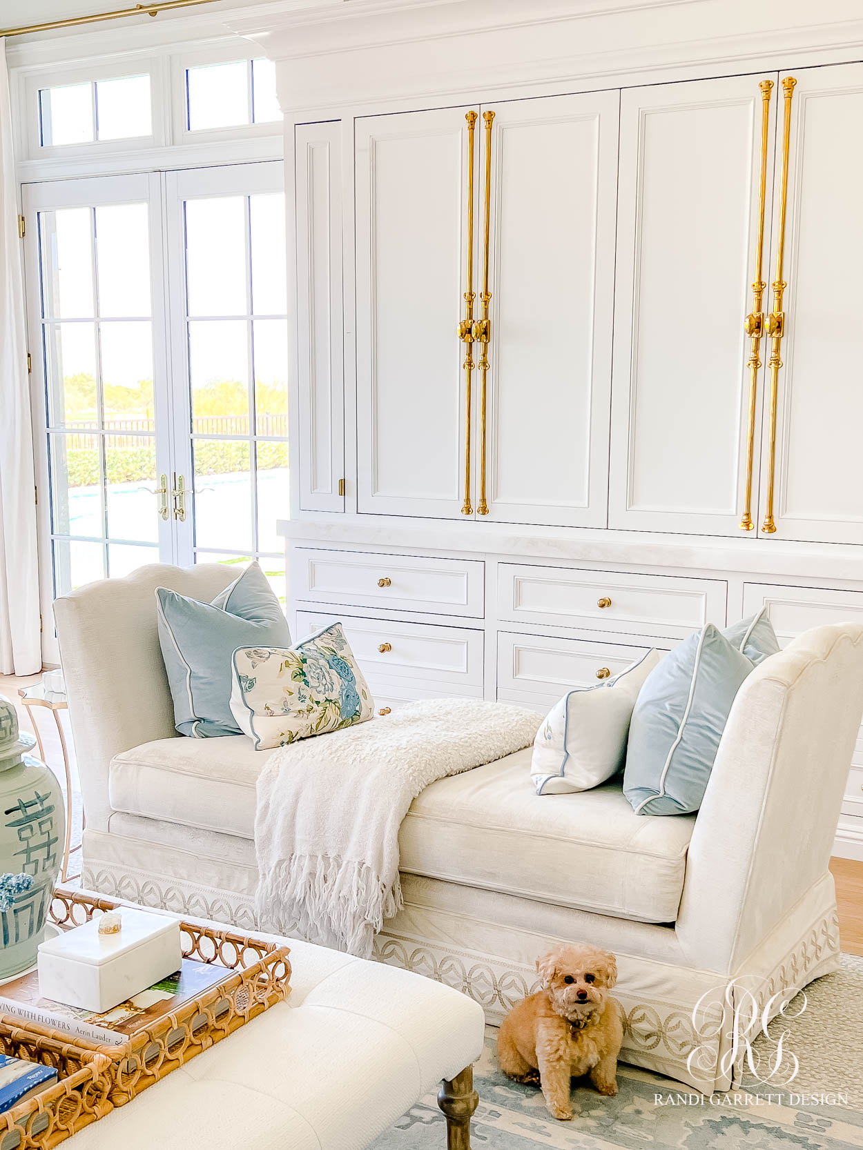 Summer Fades to Fall Family Room Tour fall decor ideas