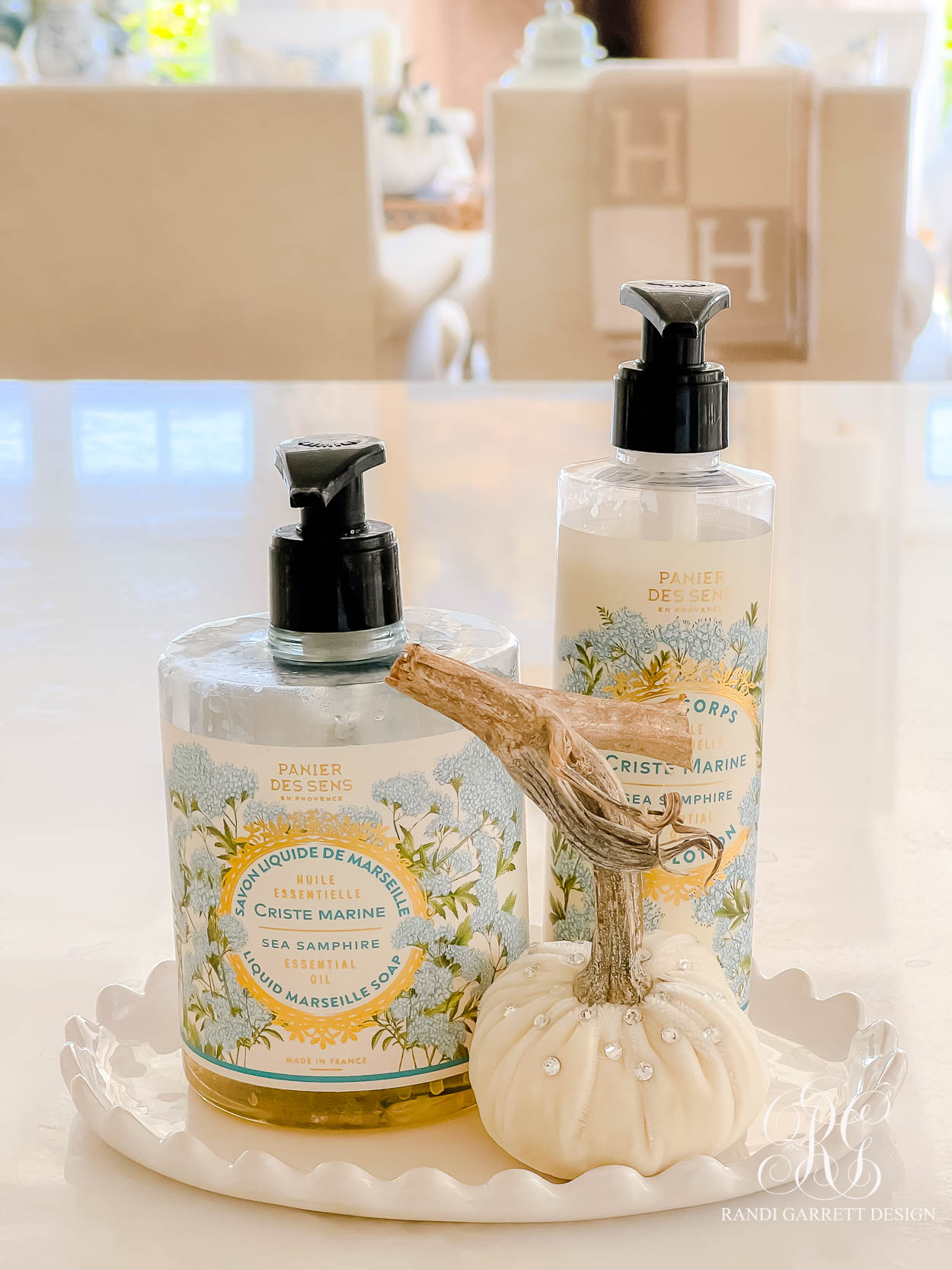 How to Style Your Kitchen for Fall with Timeless Elegance