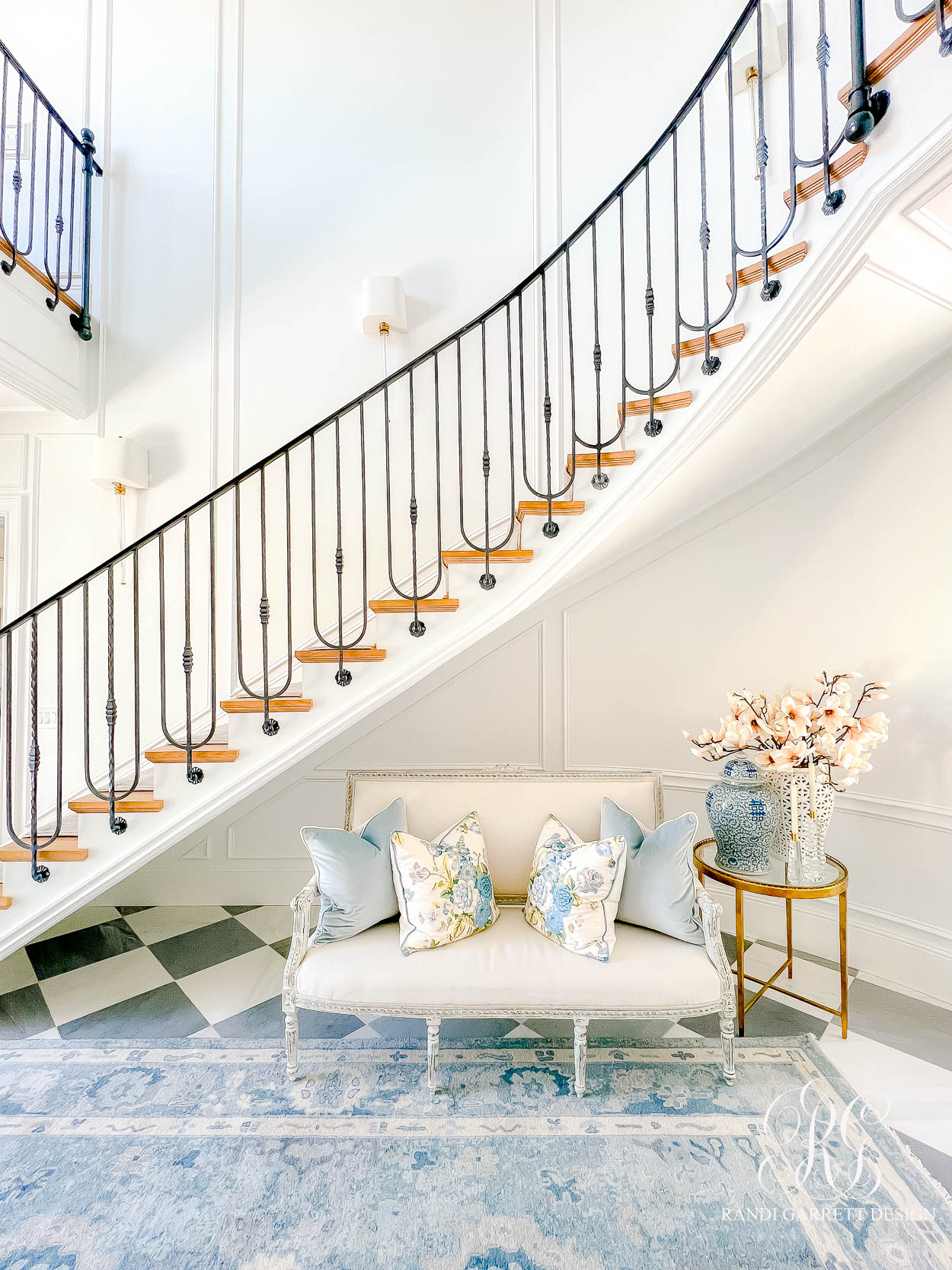 Entryway Refresh: Elegant Updates with Timeless Charm
