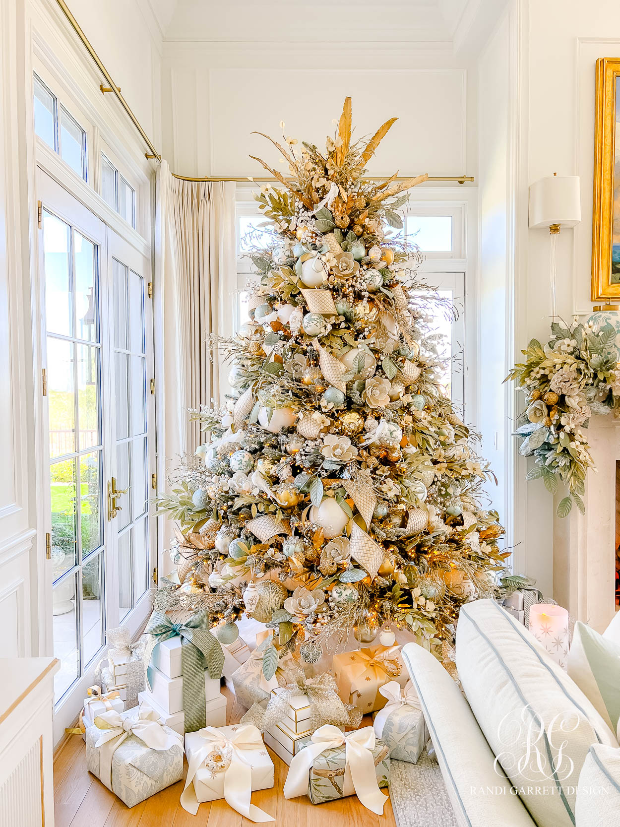 Chinoiserie Inspired Christmas Tree