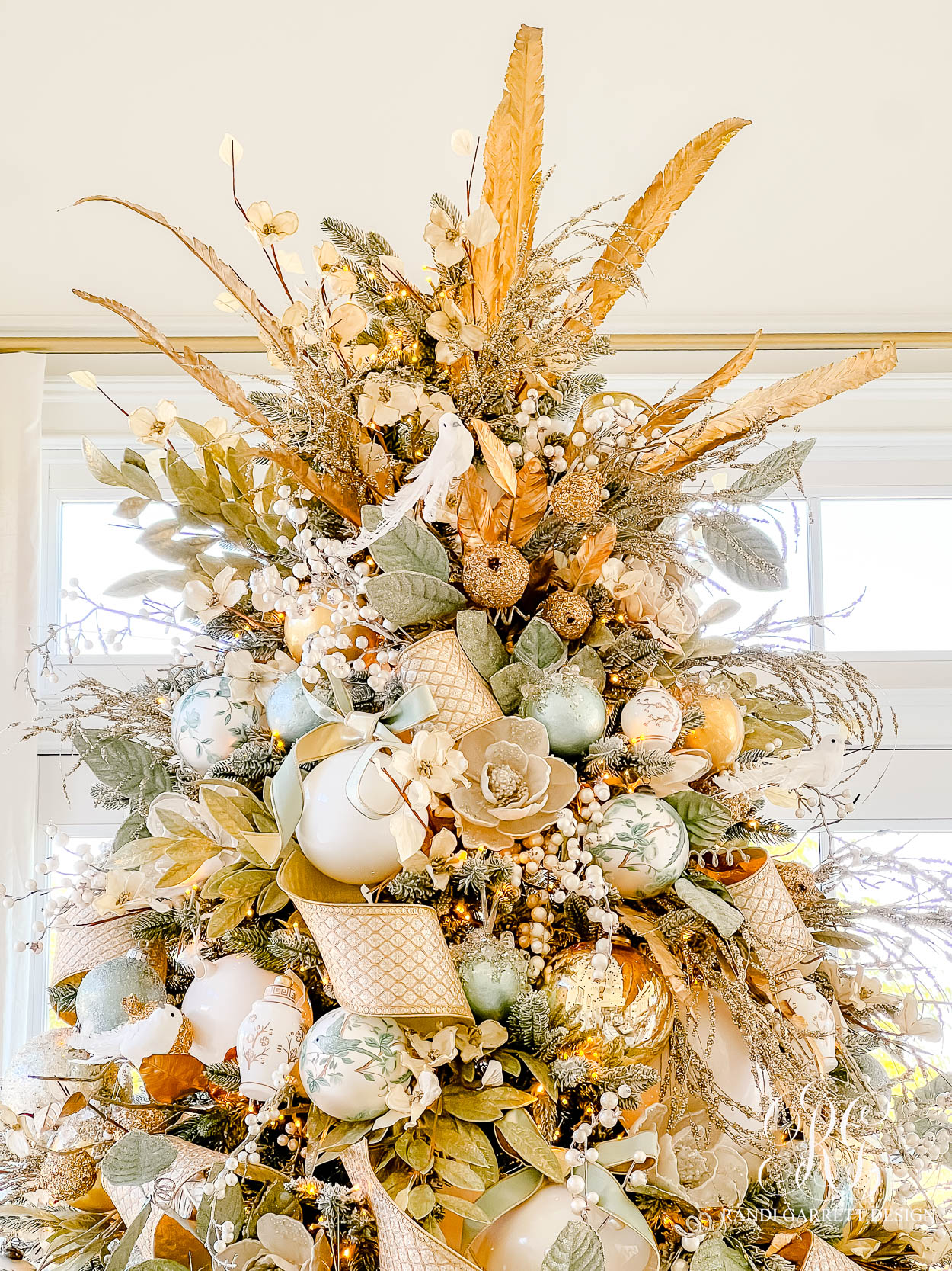 Chinoiserie Inspired Christmas Tree