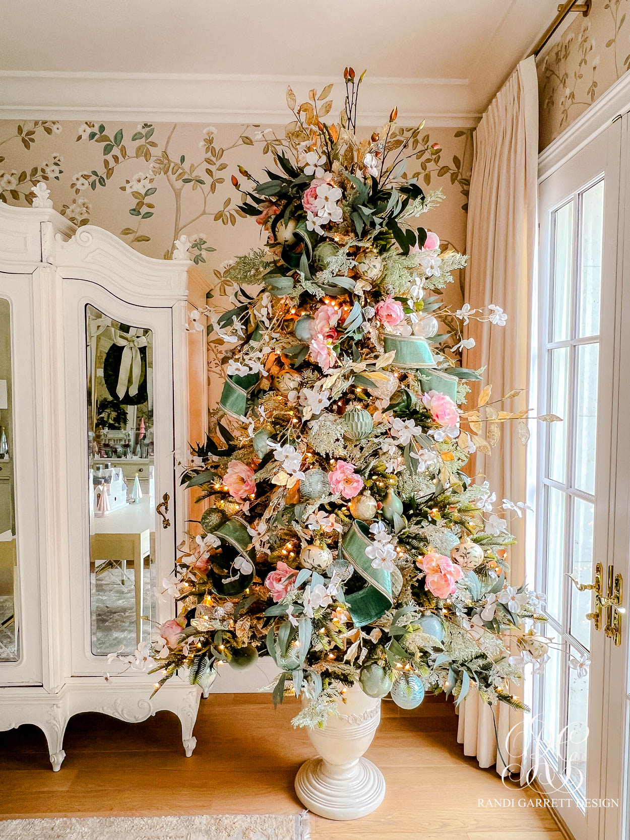 Parade of Chinoiserie Inspired Christmas Trees 