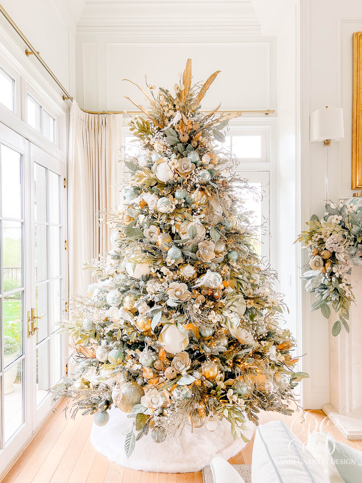 Parade of Chinoiserie Inspired Christmas Trees 