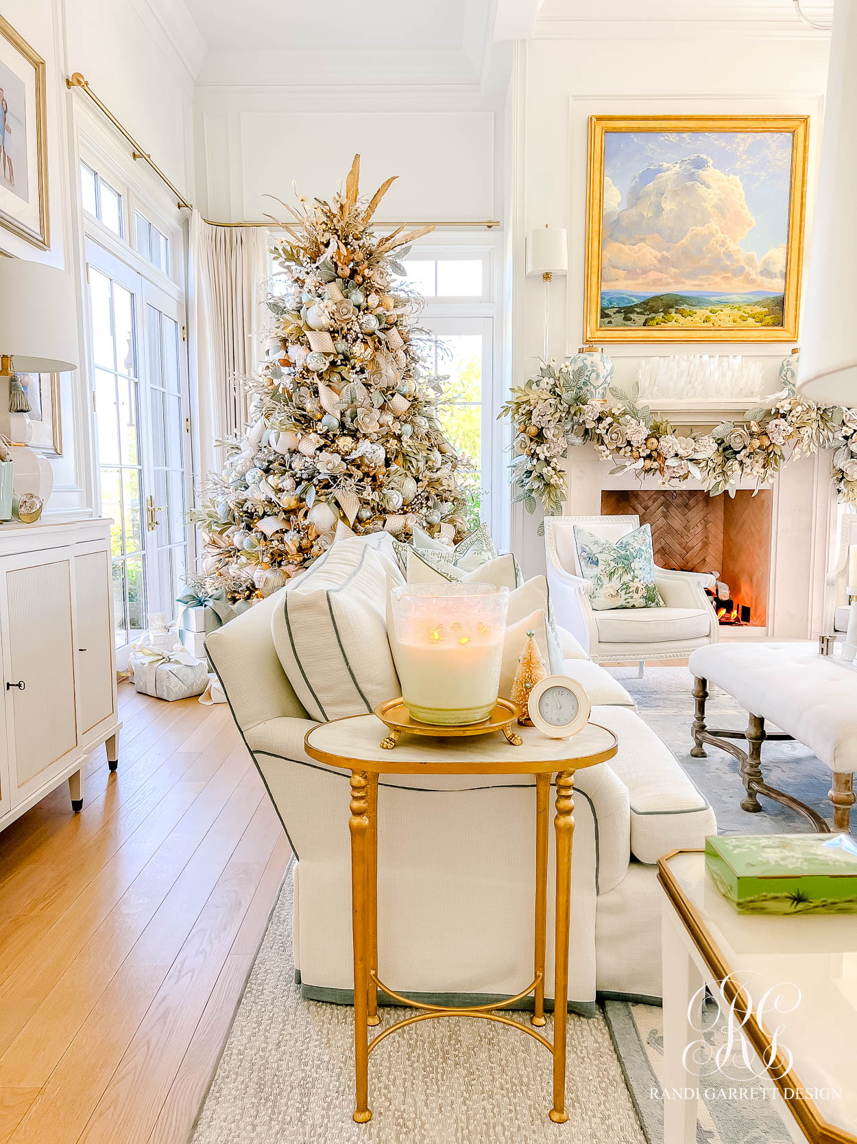 How I’m Styling My Favorite Accent Tables for Christmas