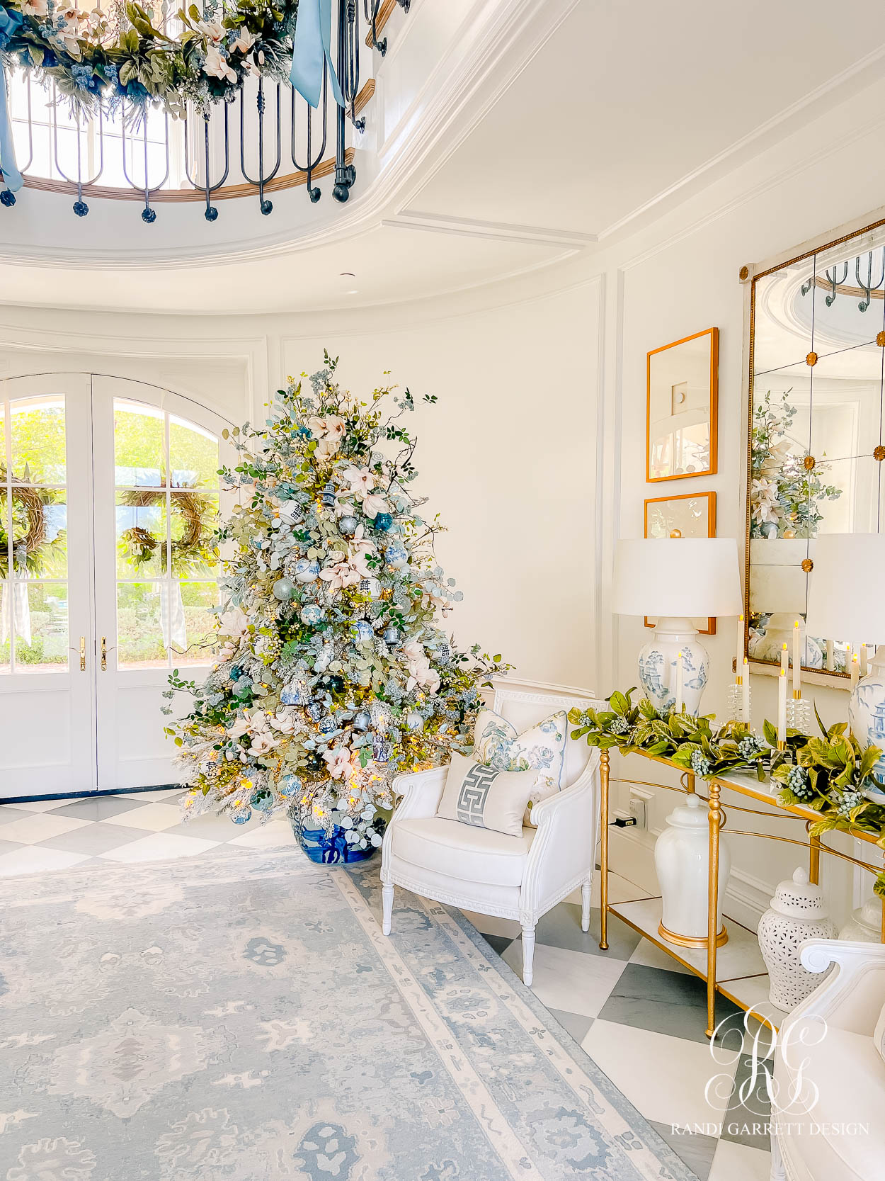 A Chinoiserie Christmas Tree in a Chinoiserie Pot