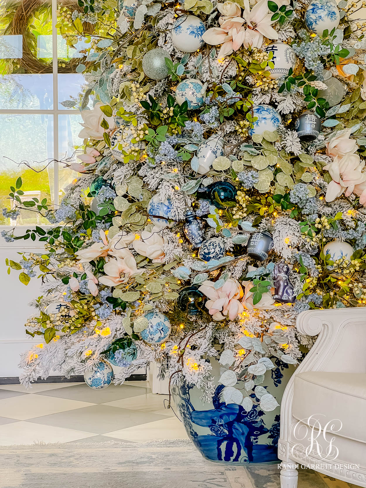 A Chinoiserie Christmas Tree in a Chinoiserie Pot