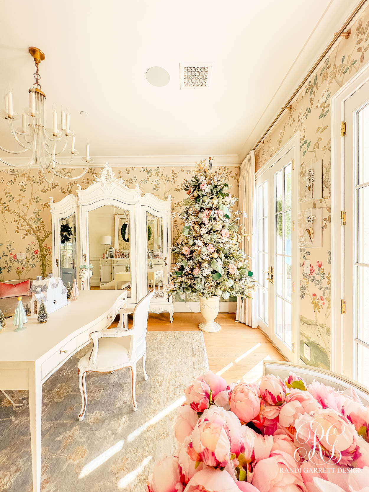 Cozy Chinoiserie Inspired Christmas Home Office