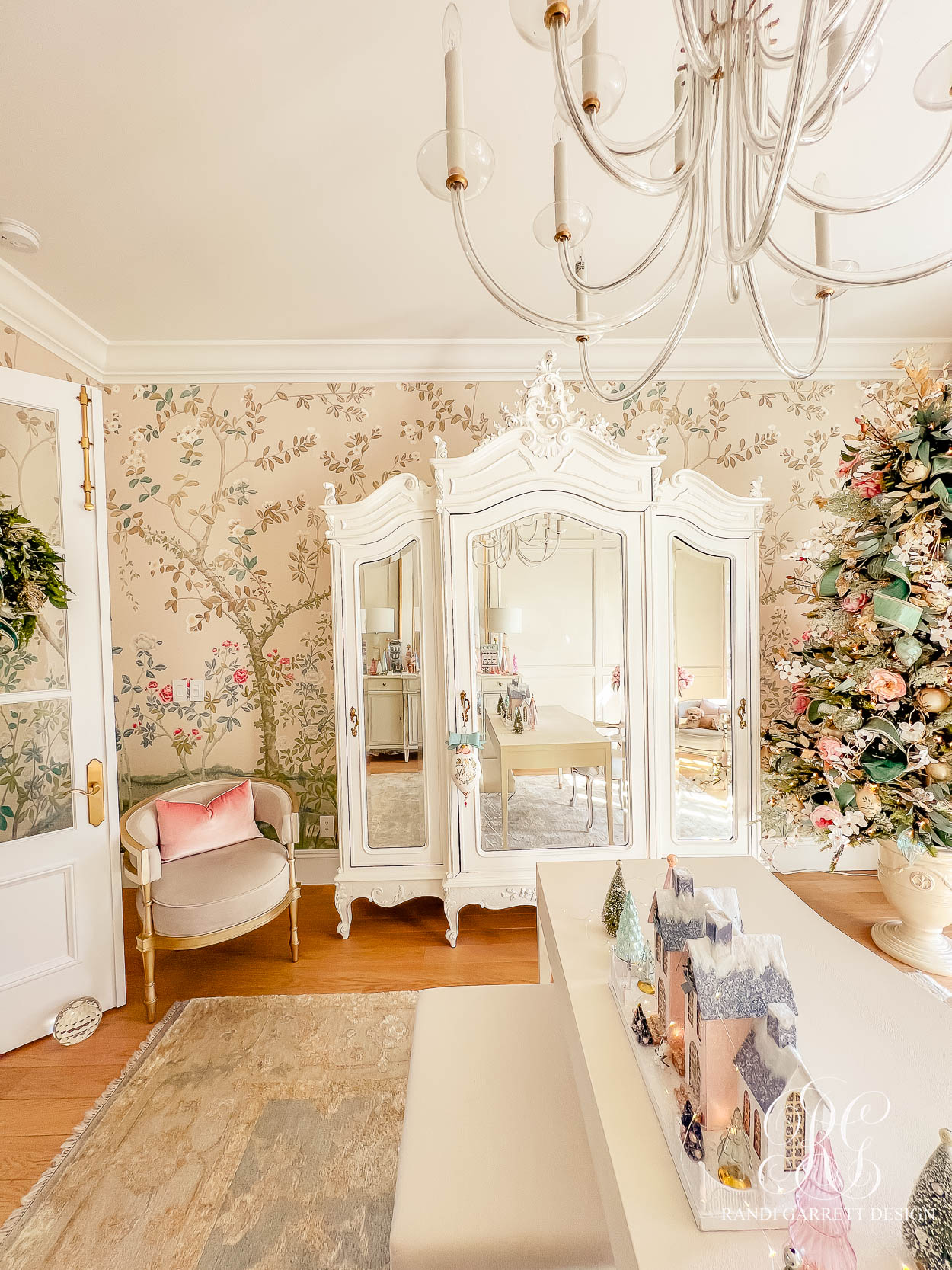 Cozy Chinoiserie Inspired Christmas Home Office