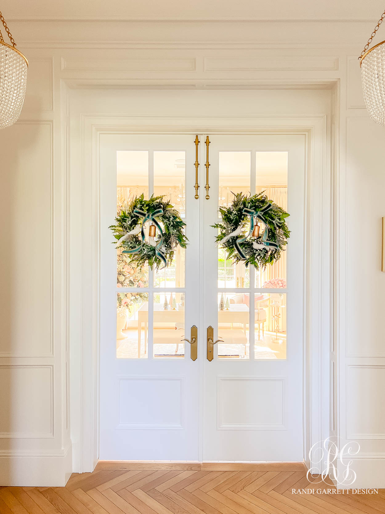 Cozy Chinoiserie Inspired Christmas Home Office