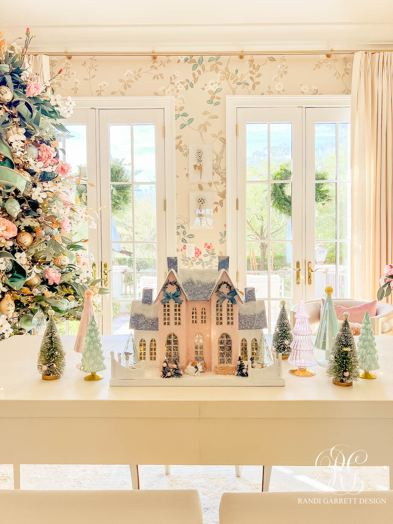 Cozy Chinoiserie Inspired Christmas Home Office