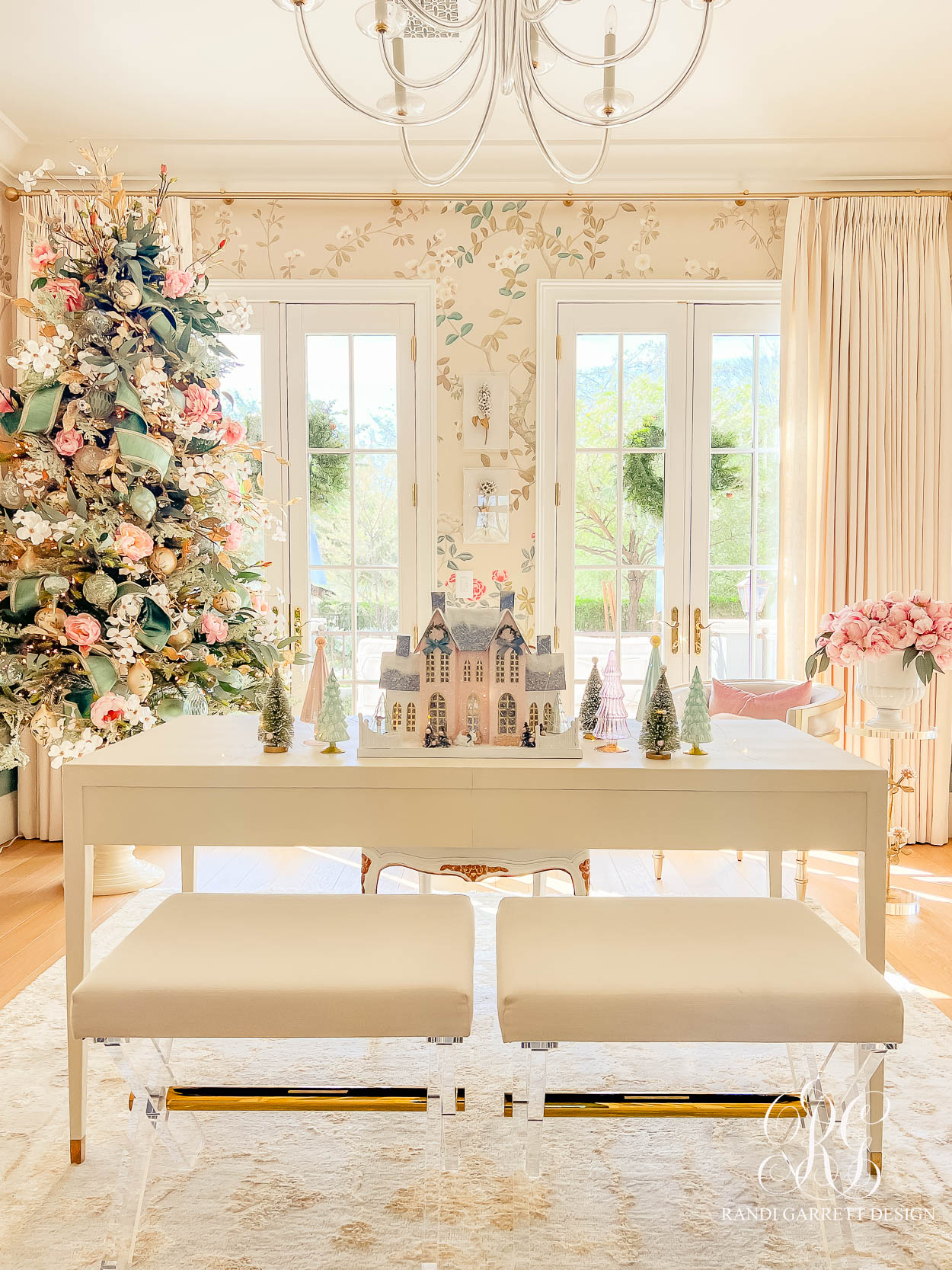 Cozy Chinoiserie Inspired Christmas Home Office