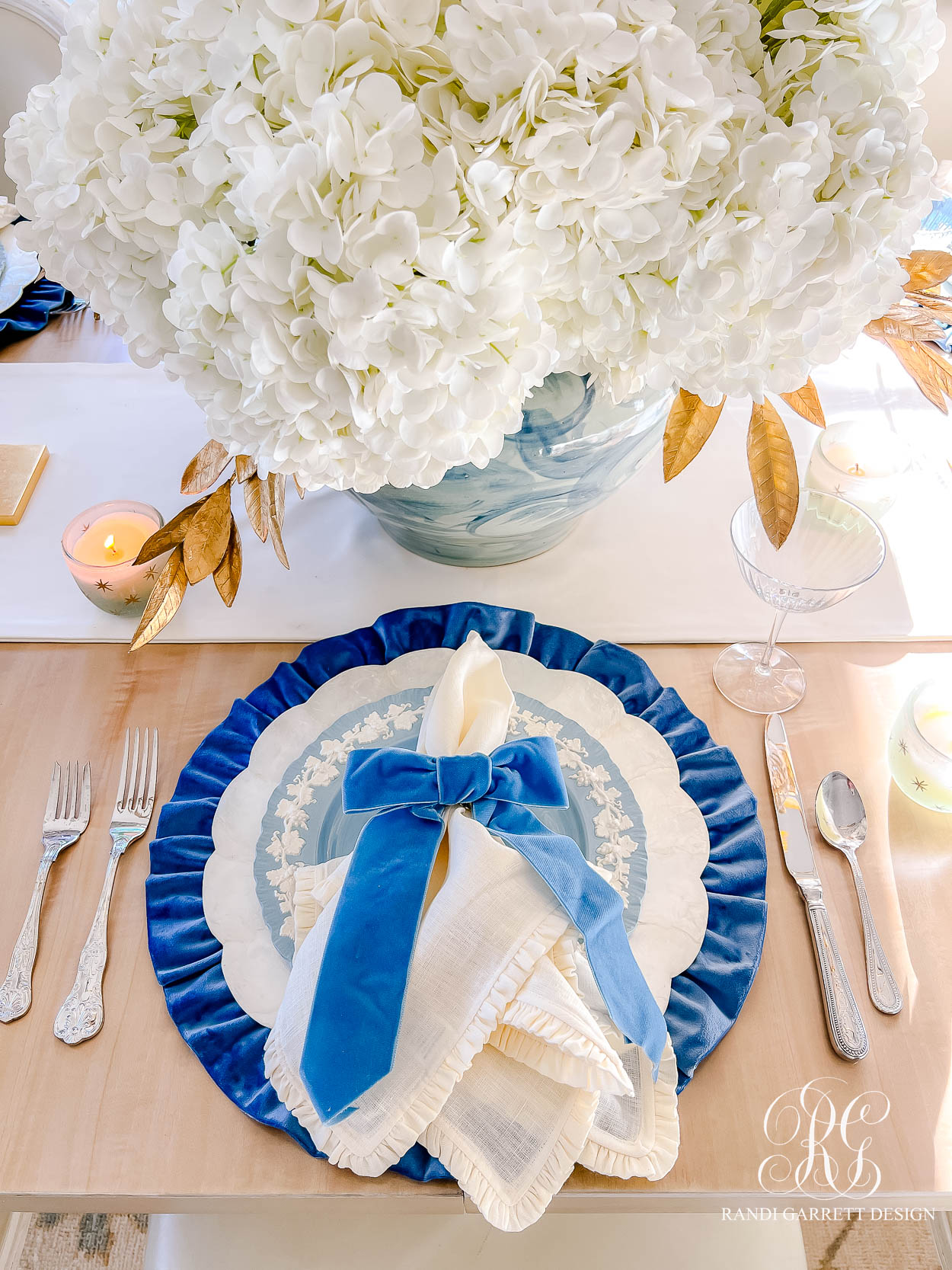 Enchanted Christmas Breakfast Room