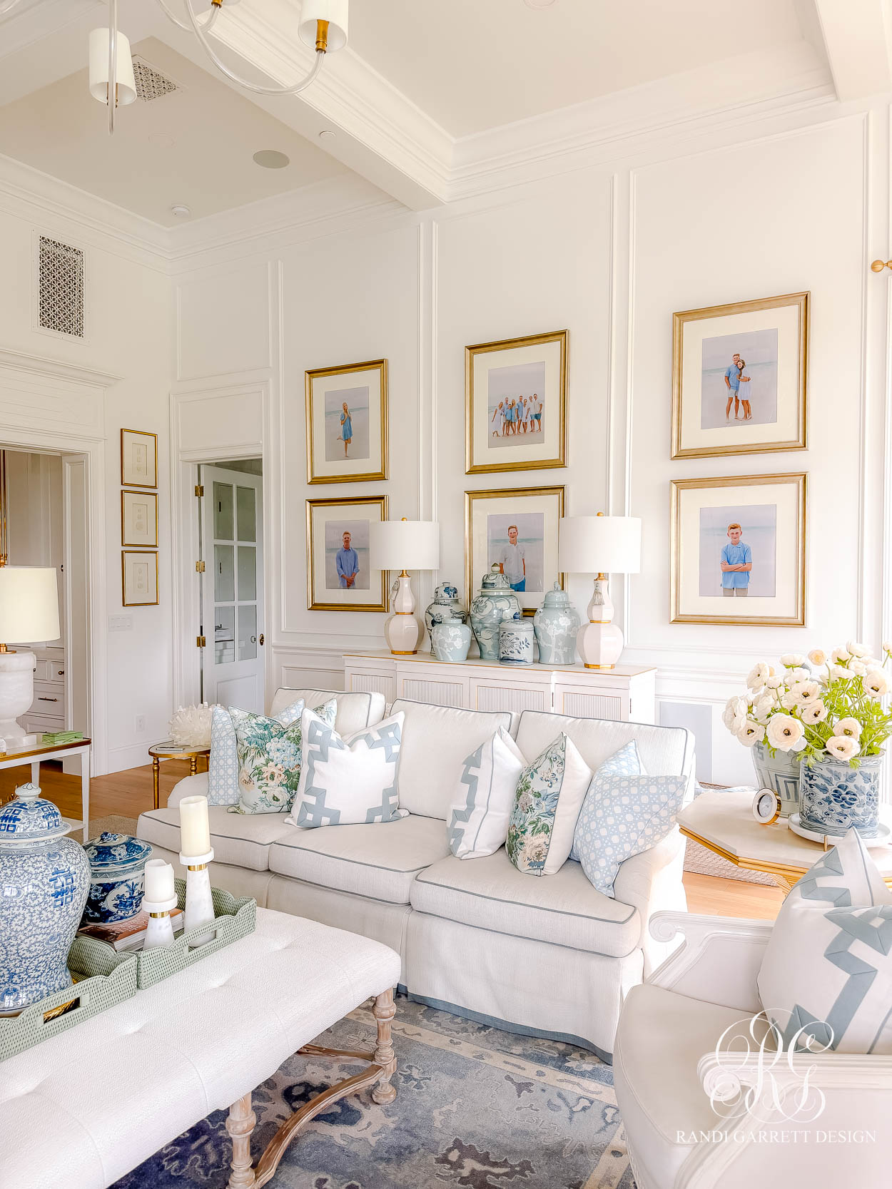 Styling Ginger Jars: Timeless Blue & White Decor Ideas for Every Room