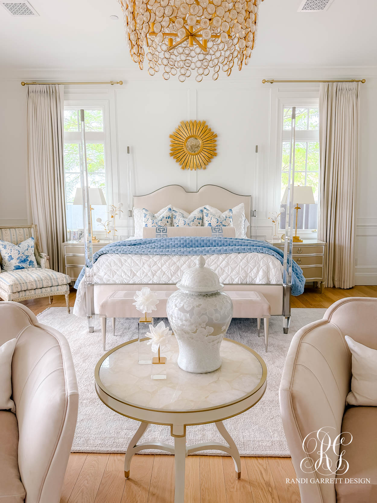 Styling Ginger Jars: Timeless Blue & White Decor Ideas for Every Room