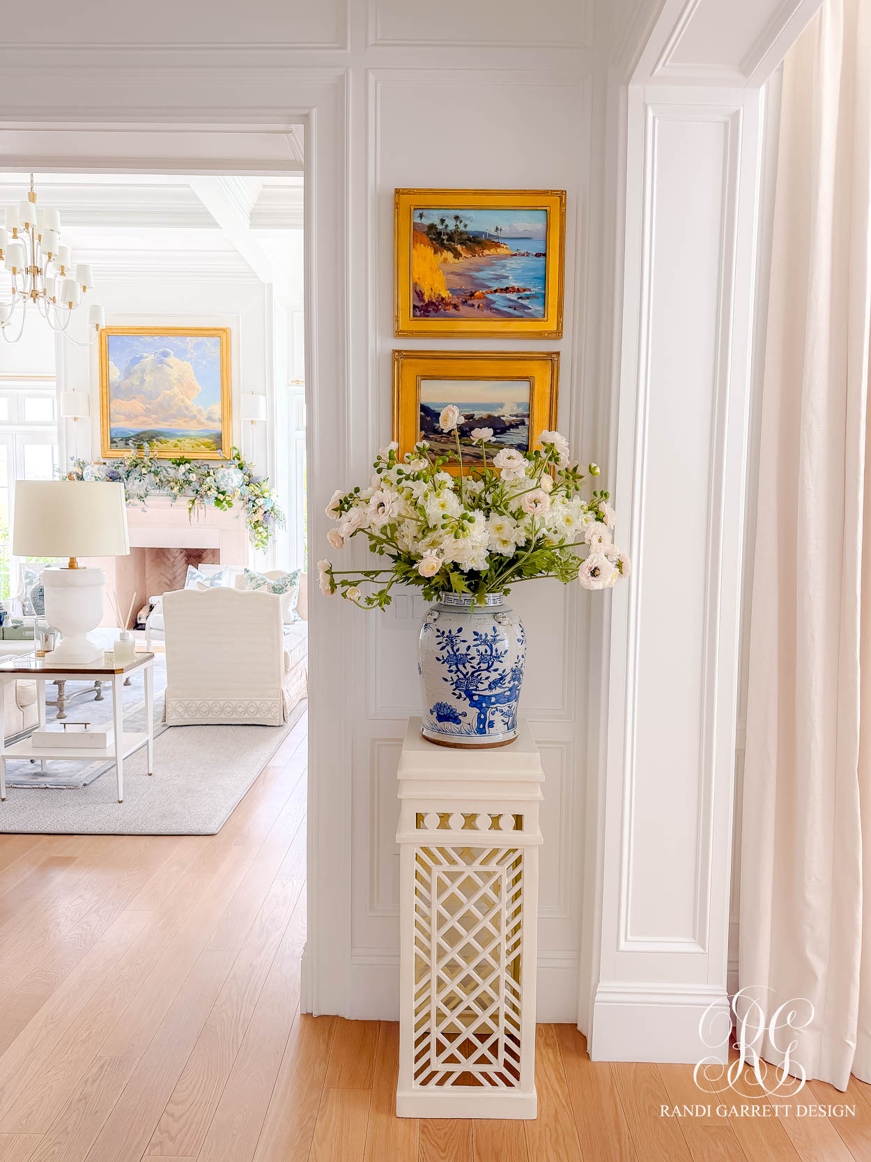 Styling Ginger Jars: Timeless Blue & White Decor Ideas for Every Room