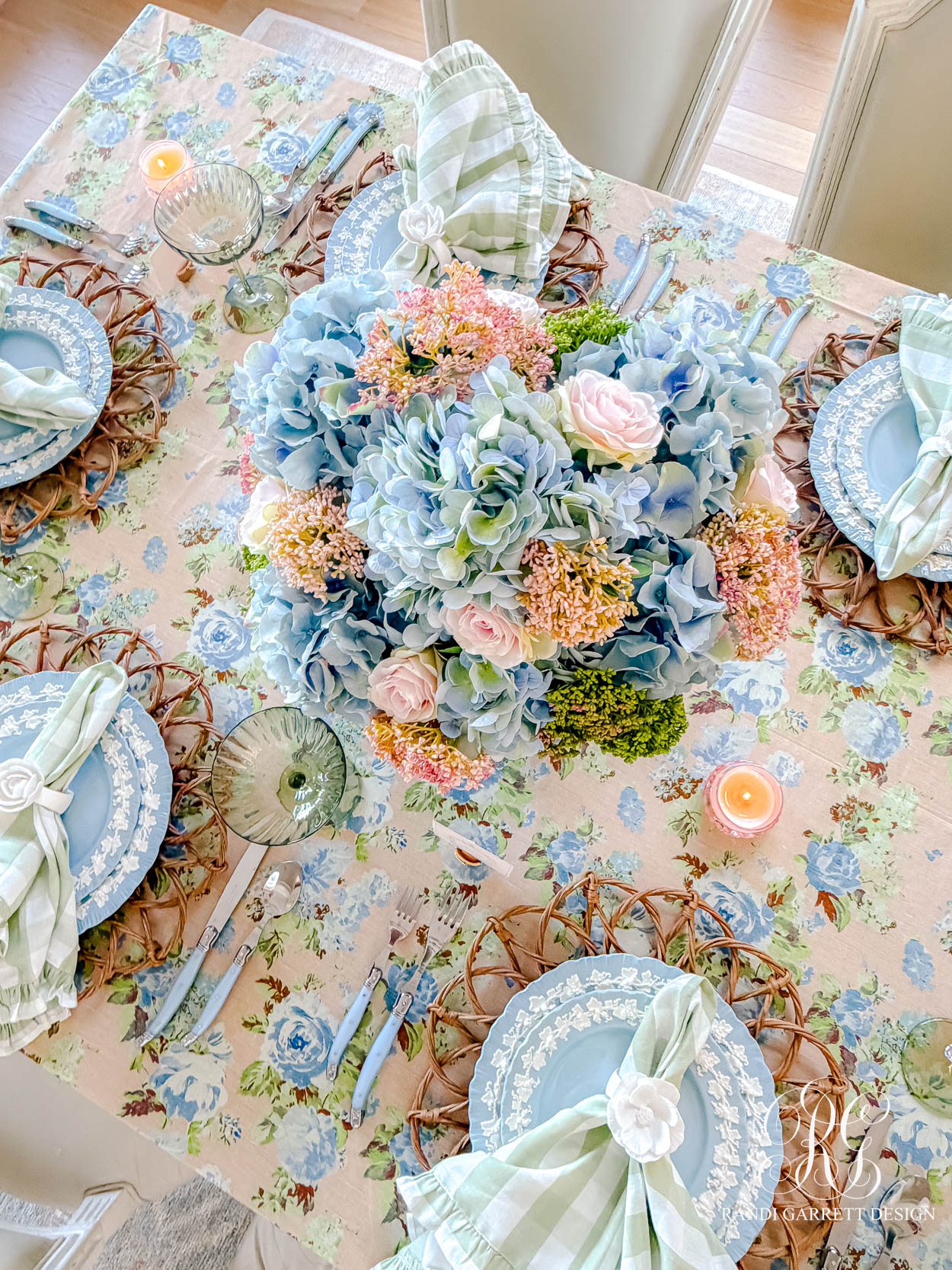 Spring Floral Tablescape Ideas for a Fresh and Elegant Table Setting