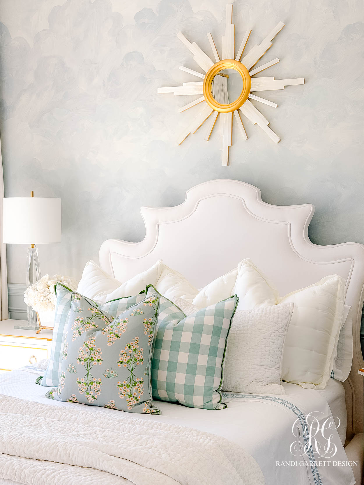 Simple Spring Decor Ideas for a Fresh & Elegant Home (Blue and White Spring Styling)