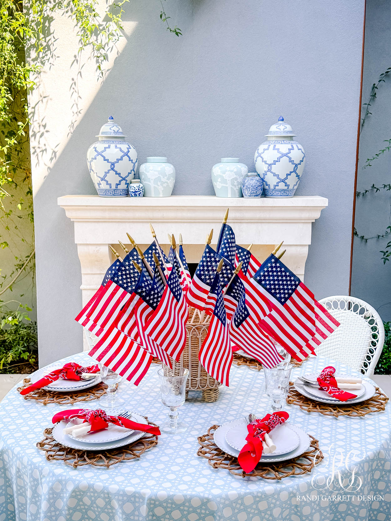 A Beautiful Patriotic Table for Summer Gatherings