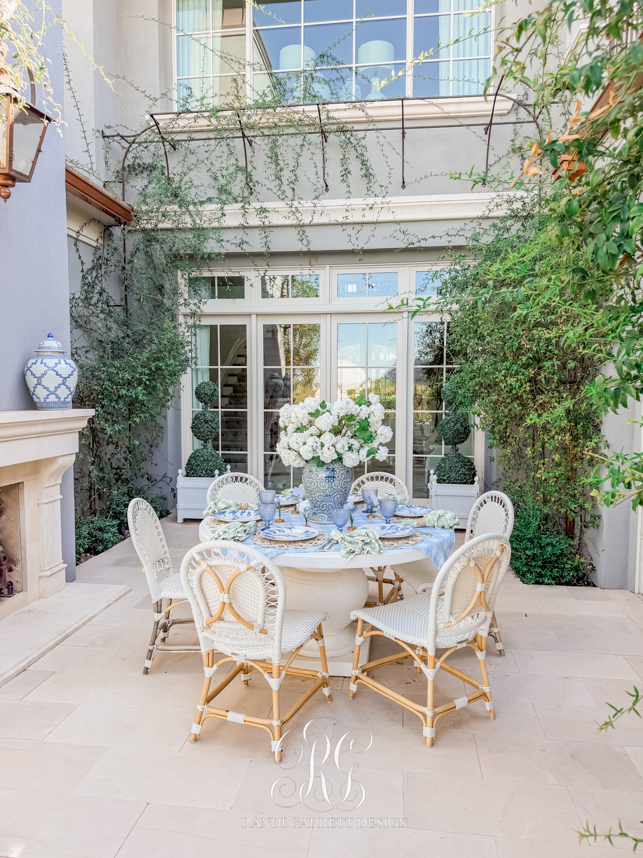 Summer Outdoor Hosting Essentials + Styling Ideas