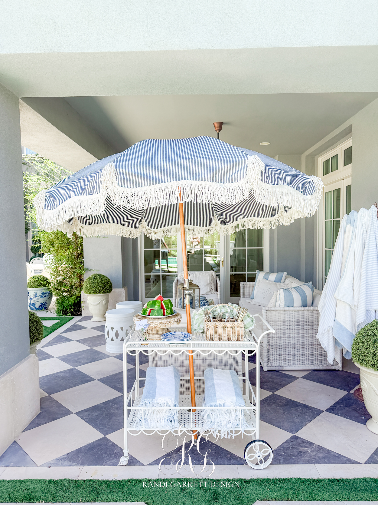 Summer Outdoor Hosting Essentials + Styling Ideas