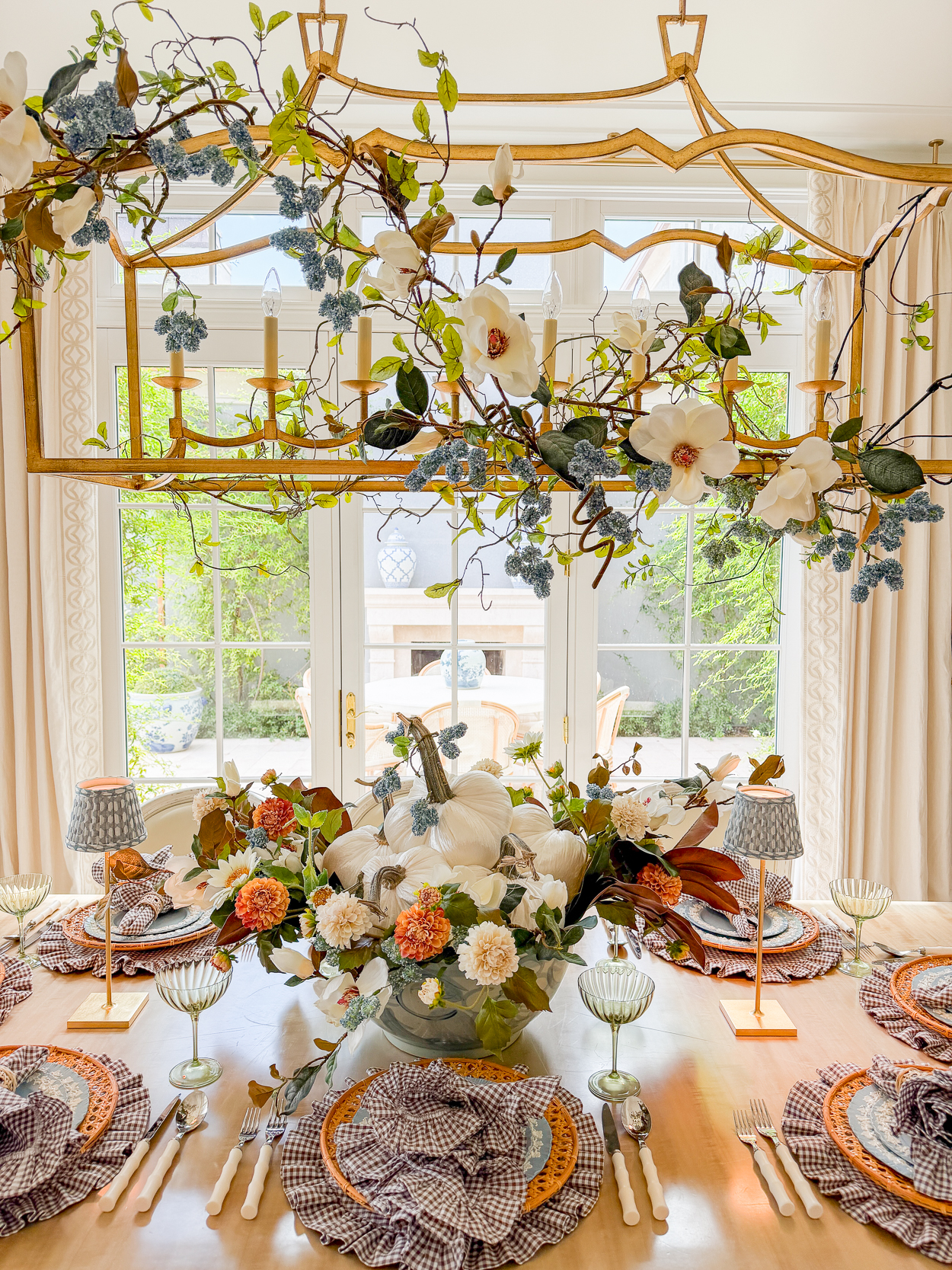 A Simple Fall Table with Soft Autumn Layers