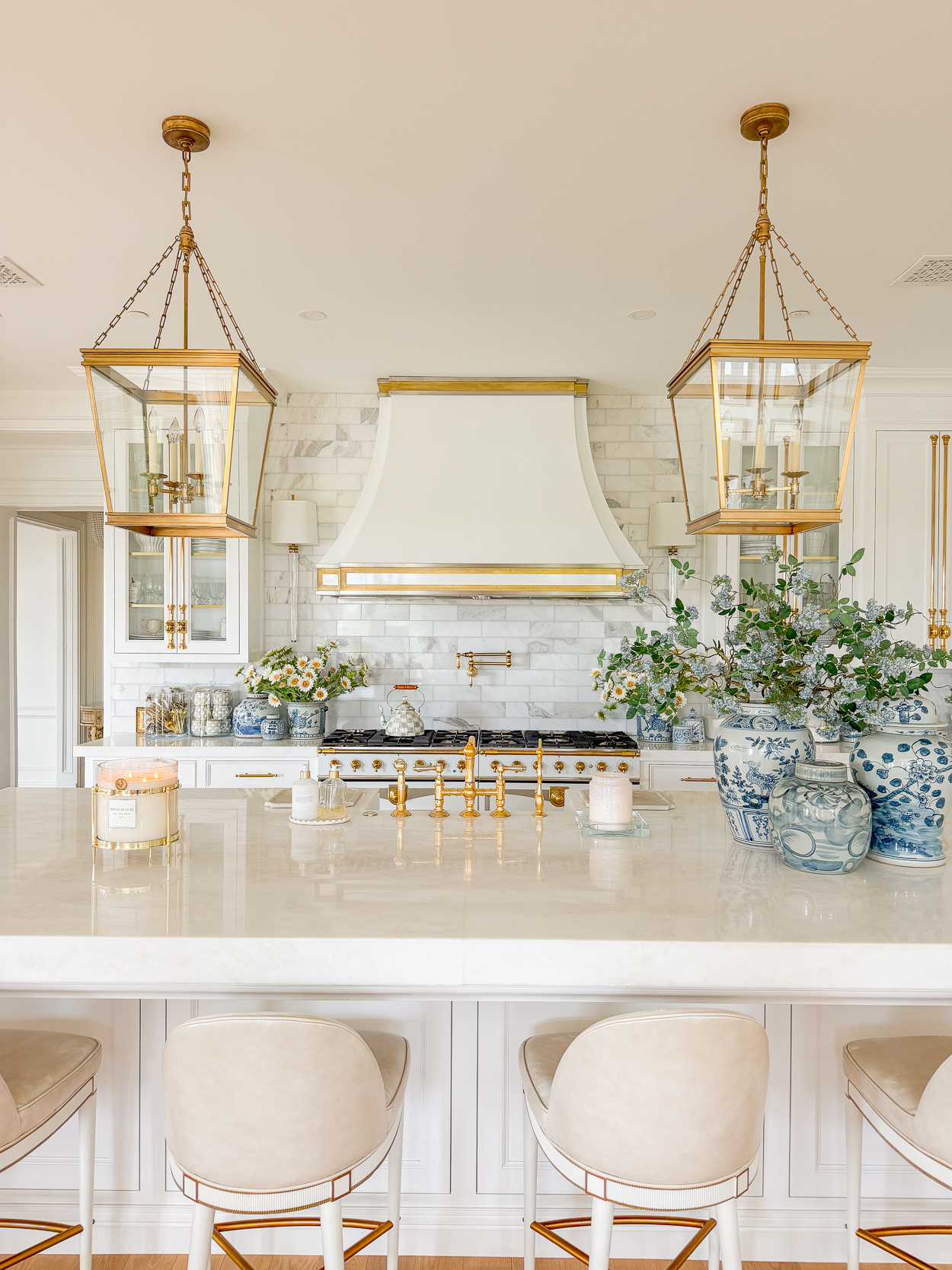 A Fresh Take on Fall Kitchen Decorating