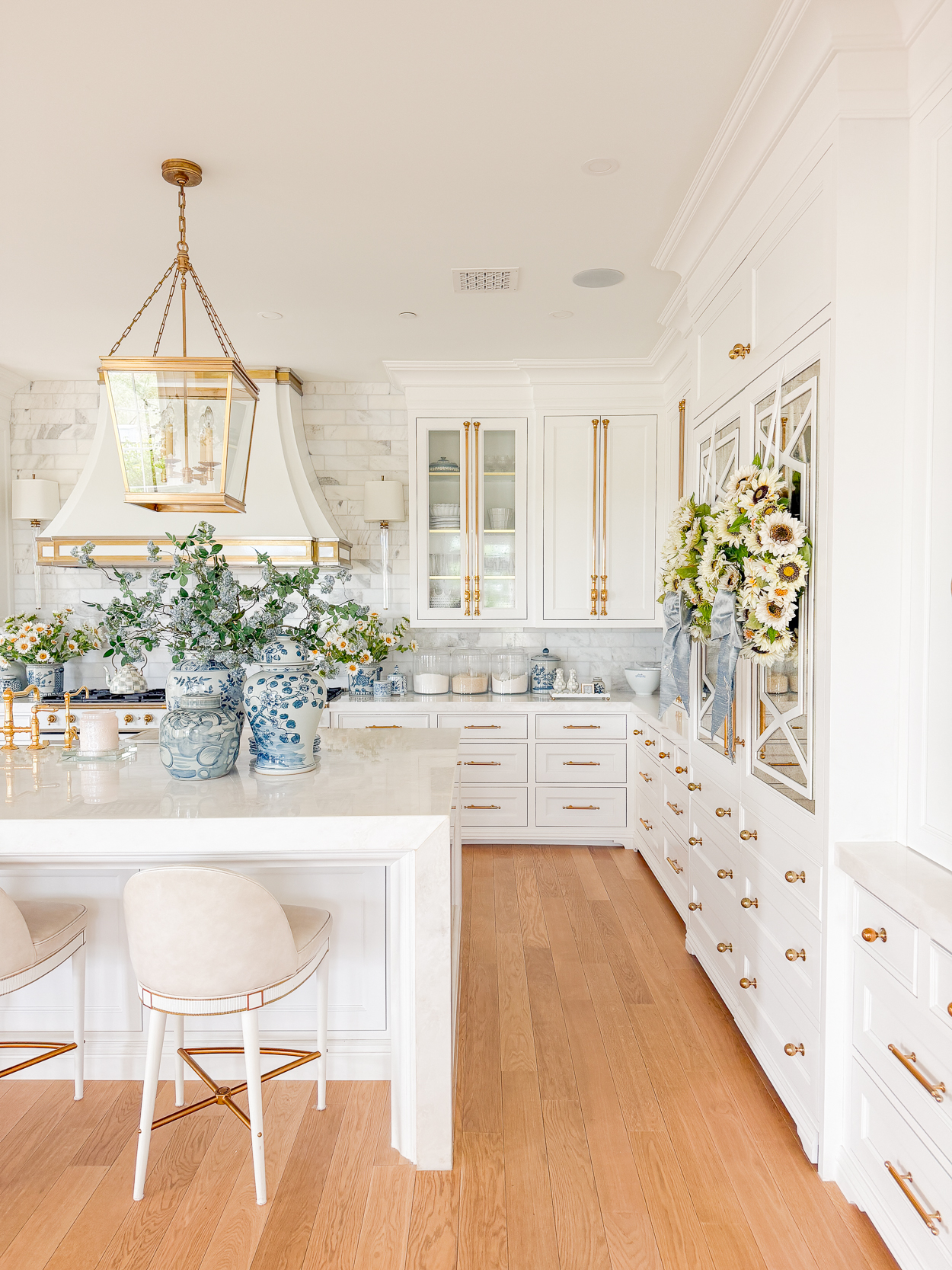 A Fresh Take on Fall Kitchen Decorating